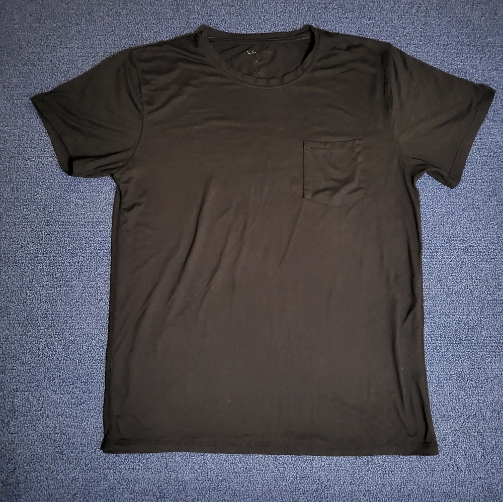 Black T shirt
